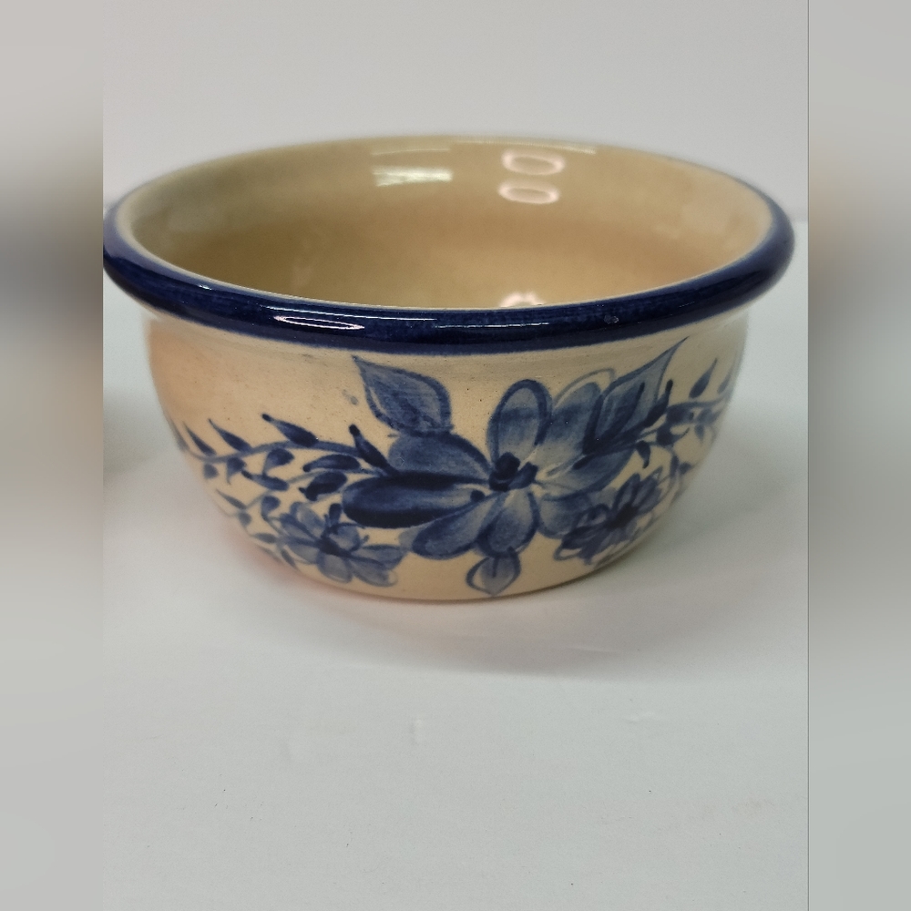 Yesteryears Pottery Set of bowls Hand Turned Marshall Texas